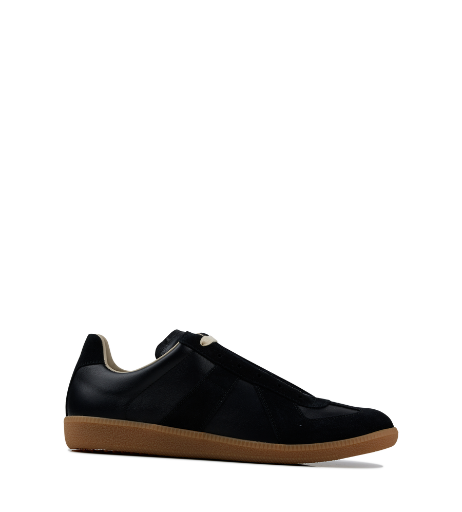 Maison Margiela Replica Sneakers in Black
