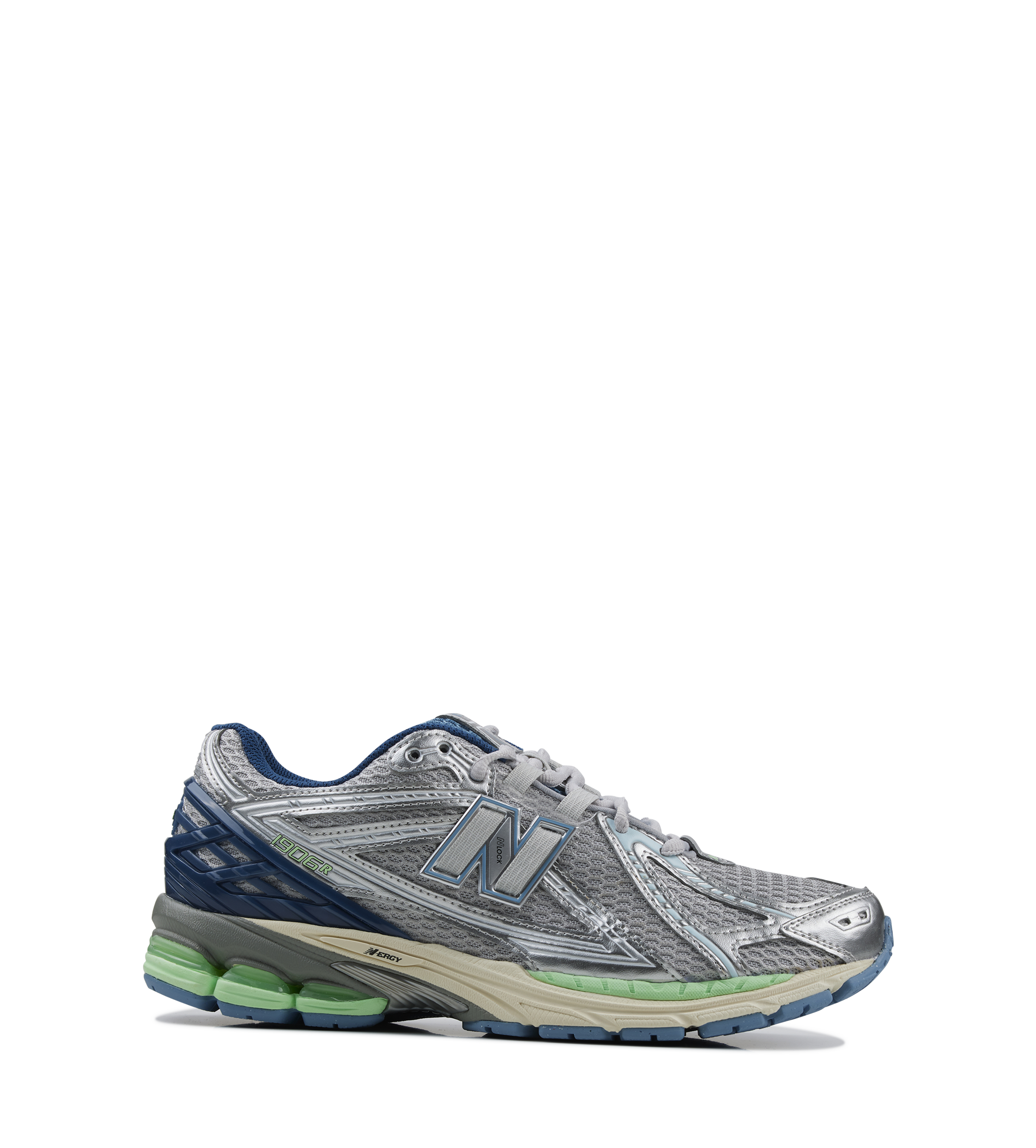 1906R Sneakers in Silver Metallic / Still Water