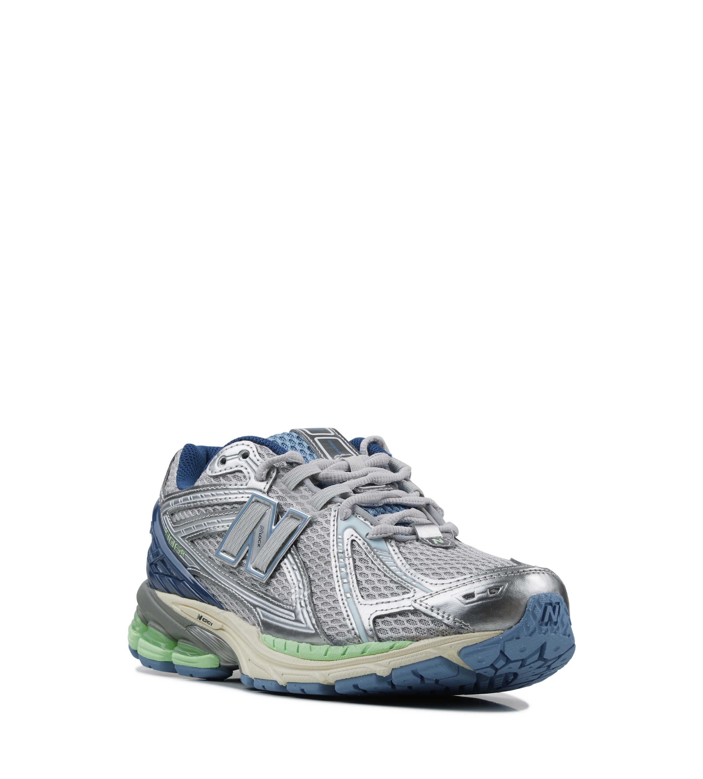 1906R Sneakers in Silver Metallic / Still Water