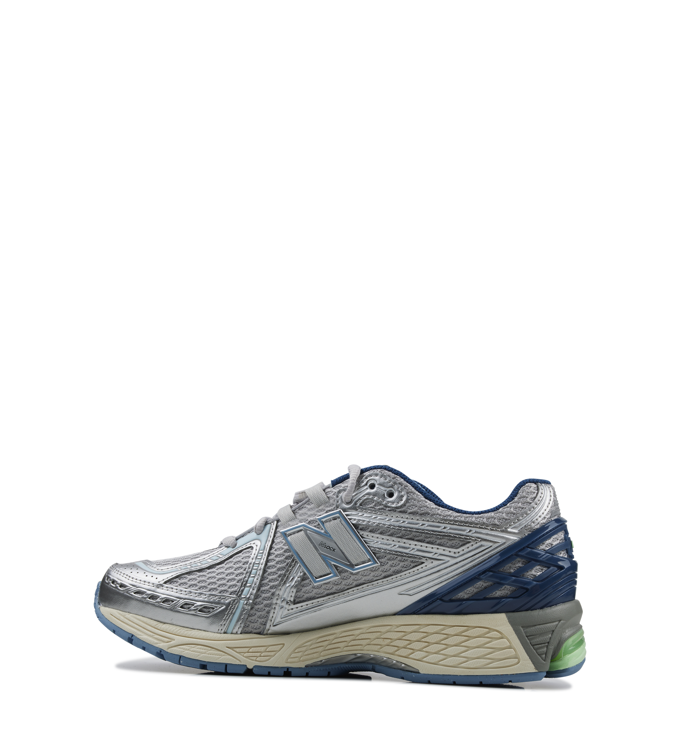 1906R Sneakers in Silver Metallic / Still Water