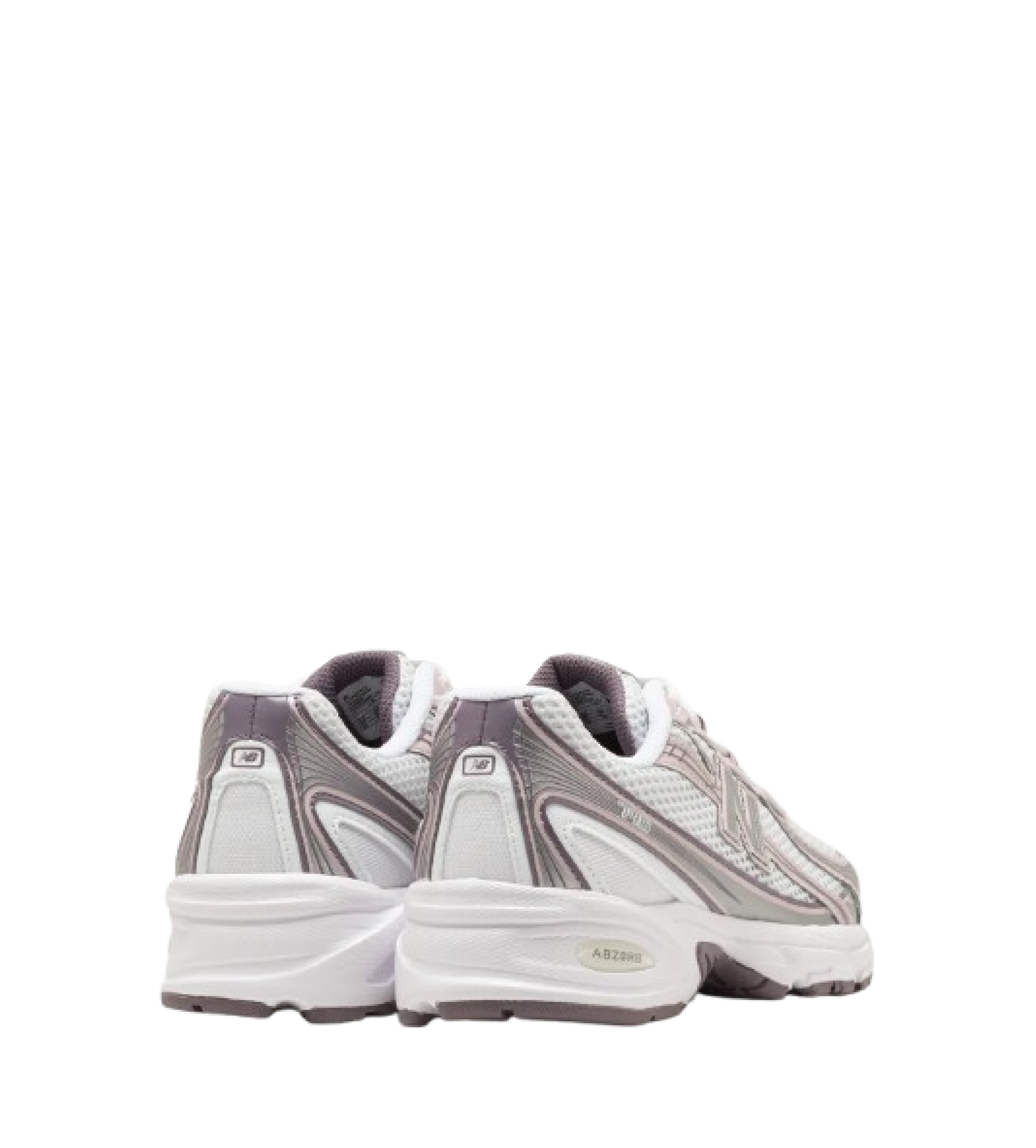 740 Sneakers in  Ice Wine / White