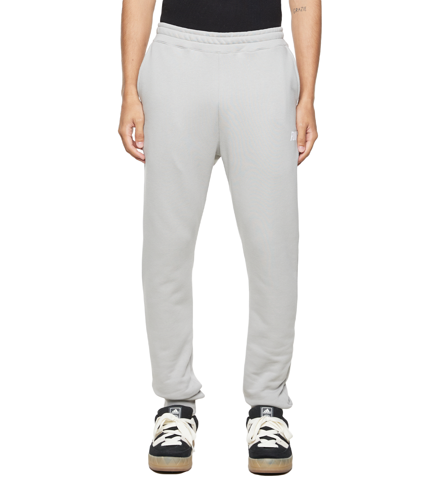 Slim sweatpants top