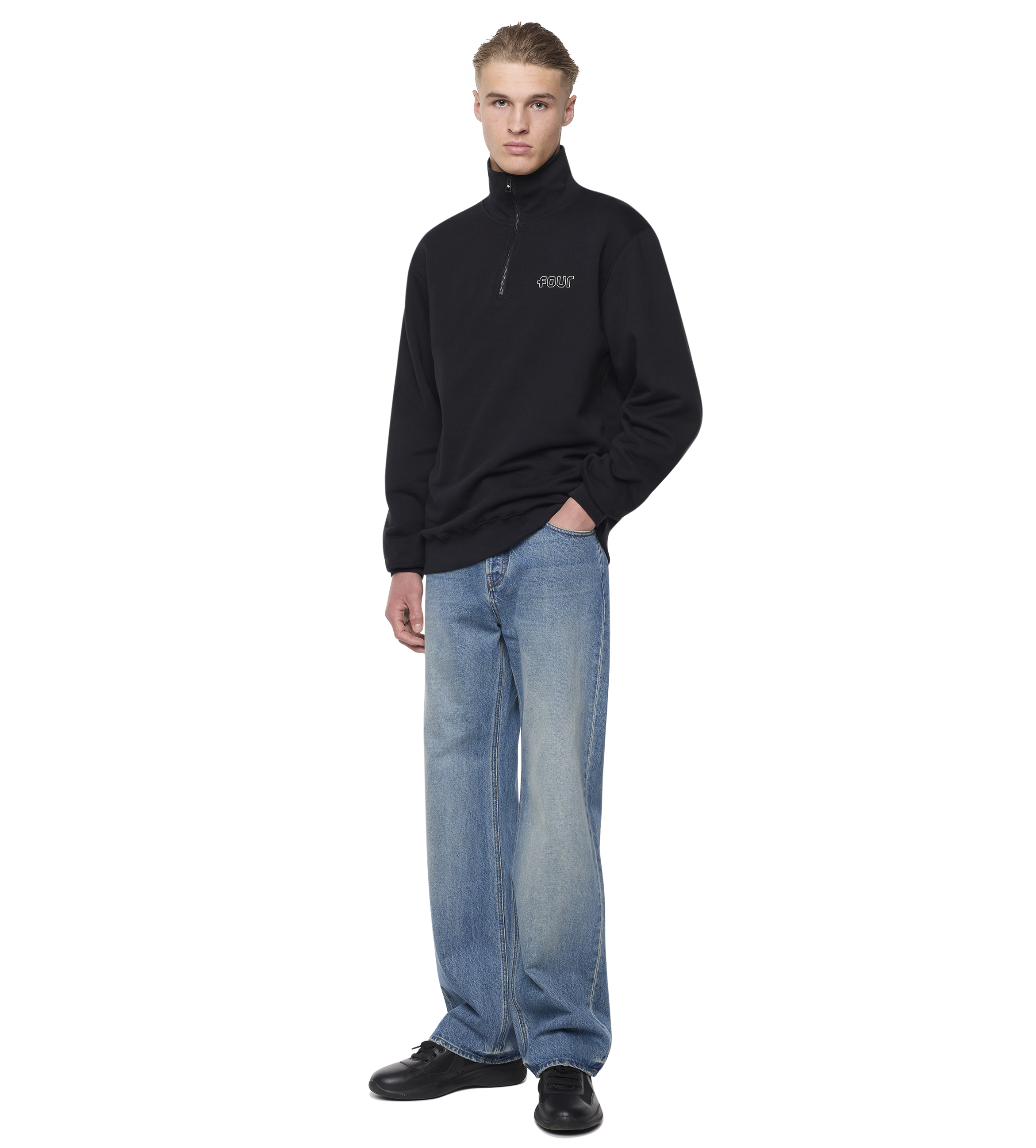 Outline Half Zip Black