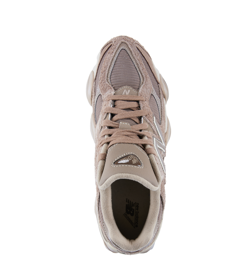 9060 Suede Sneaker Mushroom - 10