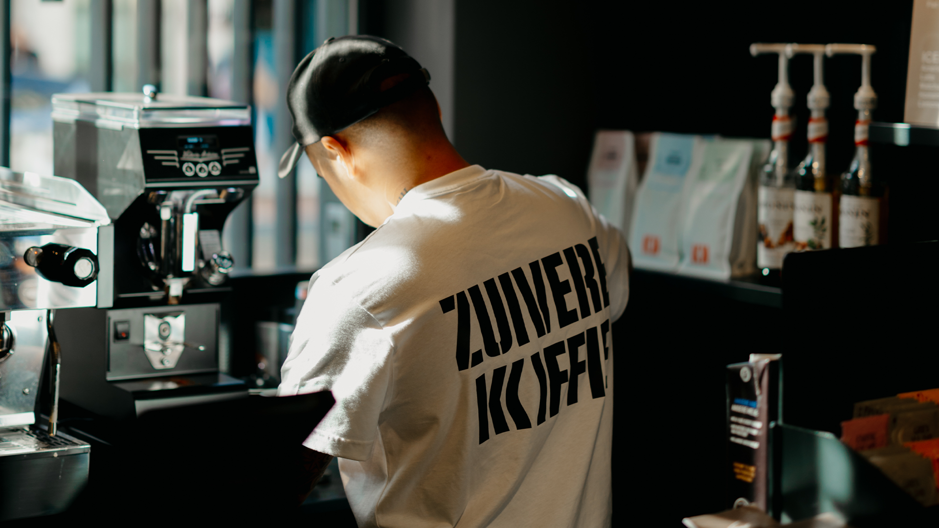 FOUR CAFE X ZUIVERE KOFFIE POP-UP