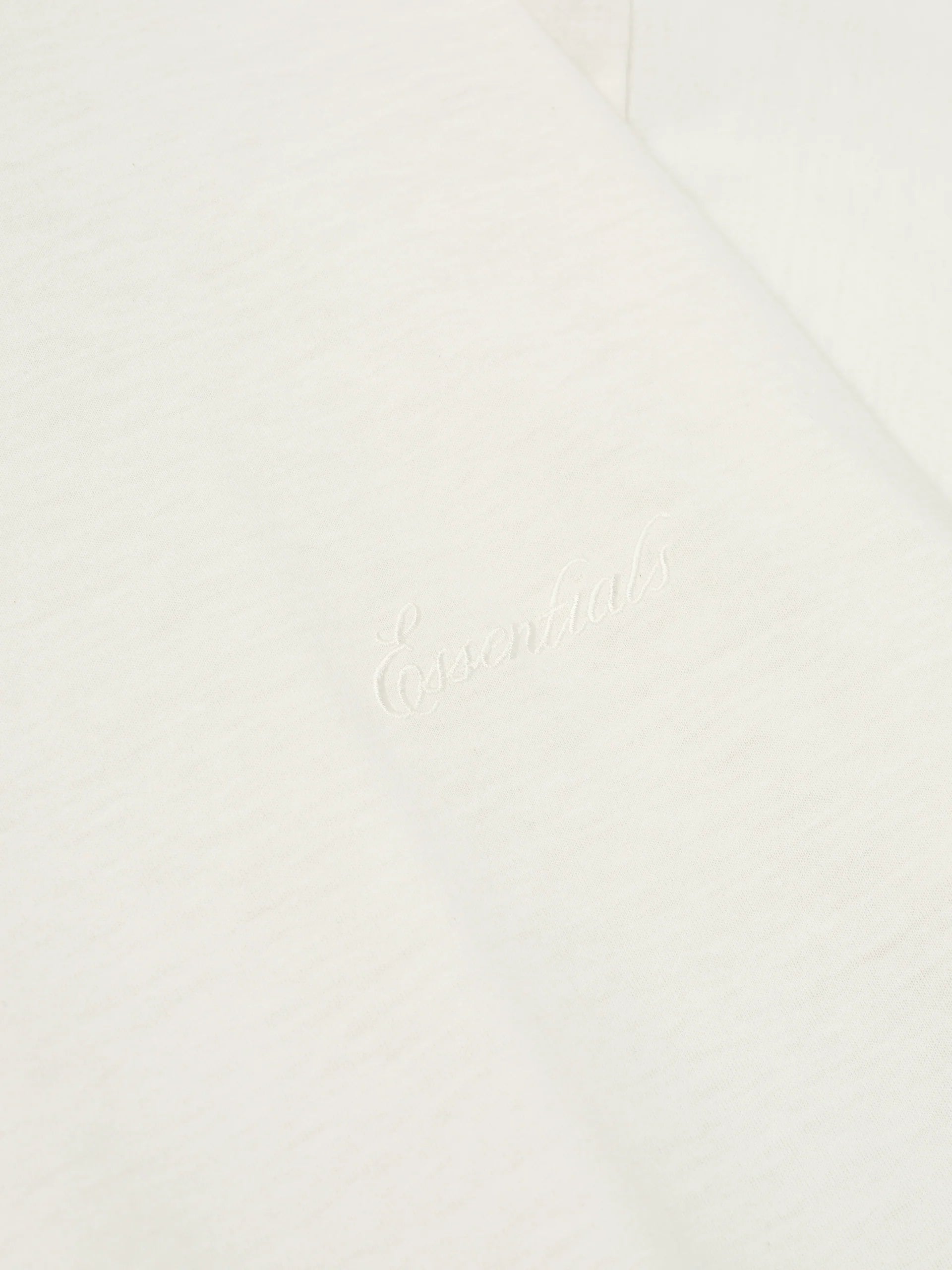 Fear of God Essentials geborduurd essentieel T-shirt in ivoor
