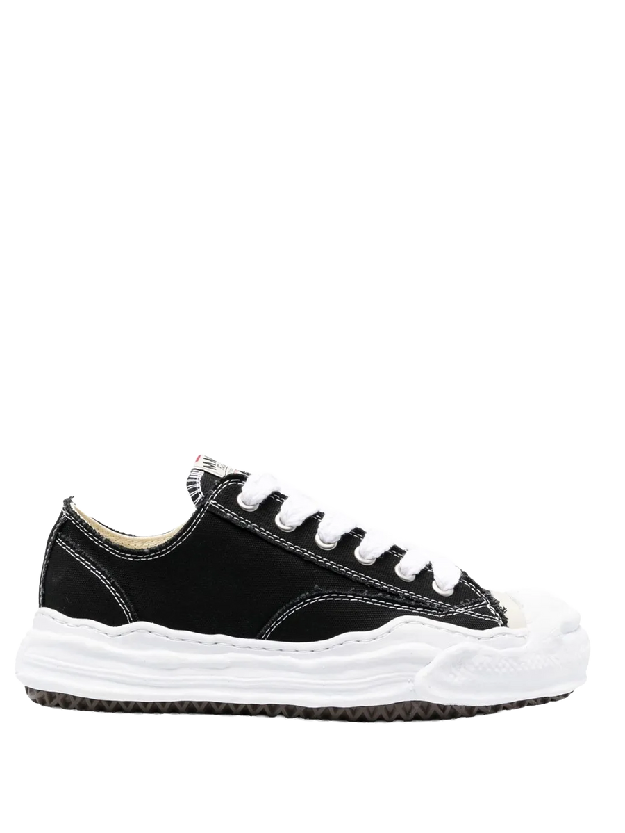 Maison MIHARA YASUHIRO Hank Low-Top Sneakers in Black
