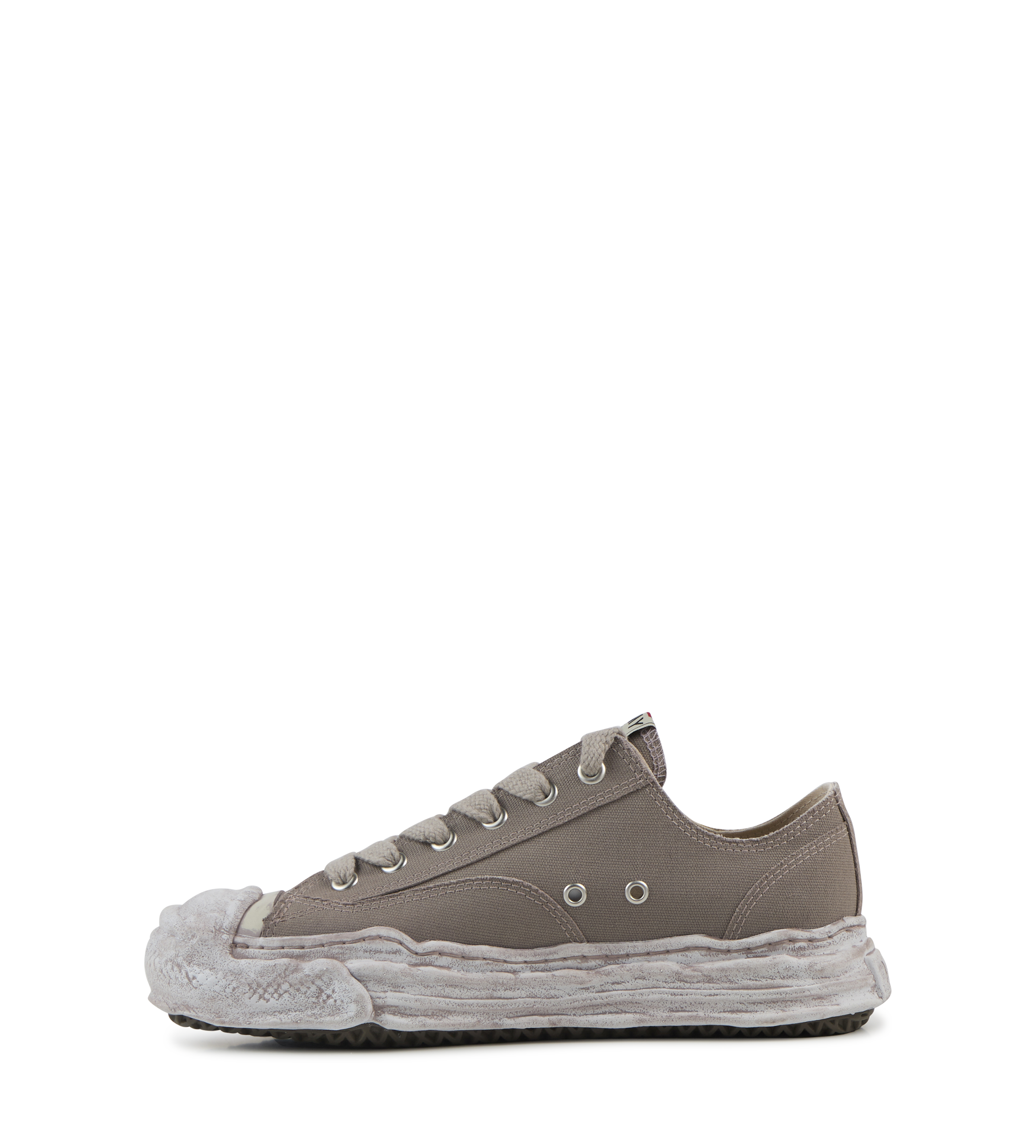 Hank Garment Dyed Low Top Sneaker Grey