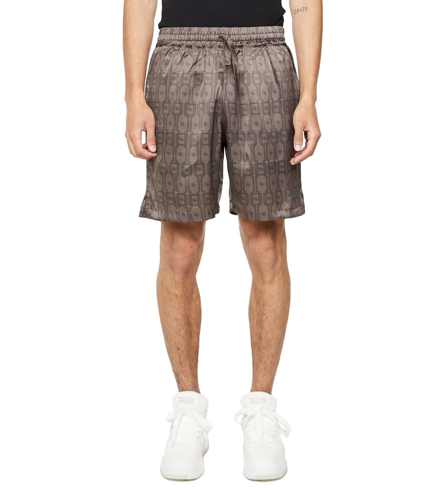 C5 Silk Short Monogram Deep Taupe