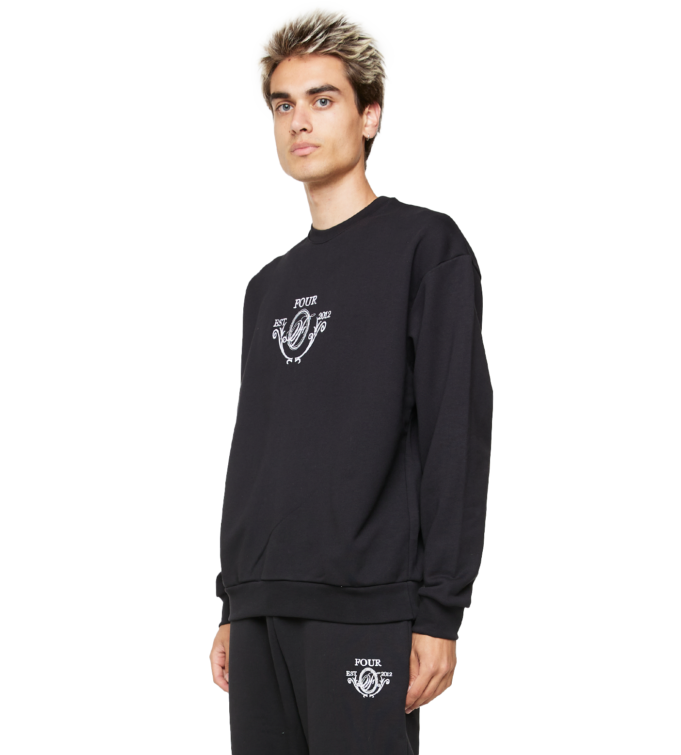 C5 Crest Logo Crewneck Black