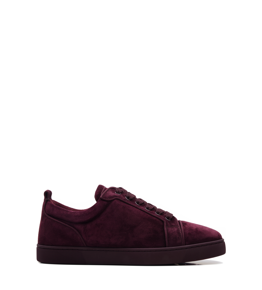 Christian Louboutin Louis Junior low-top sneakers in Amara bordeaux veau velours with tonal rubber sole and signature red outsole.