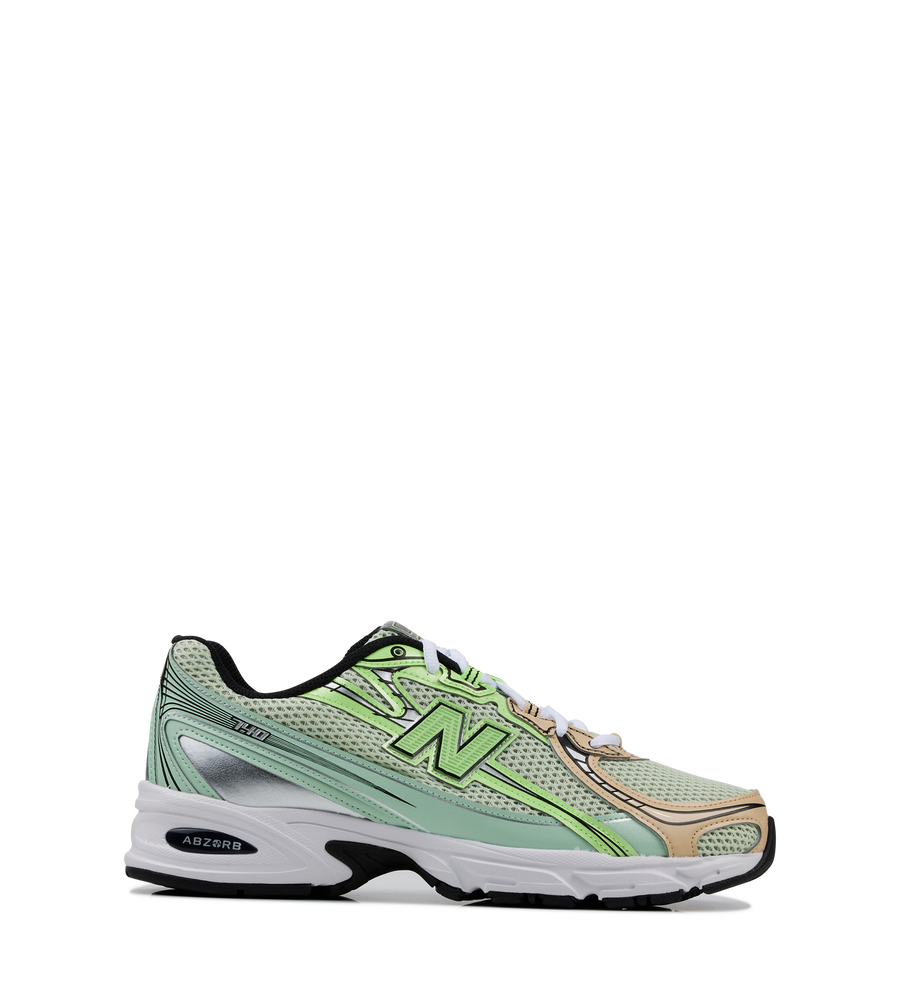 740 Sneakers in Mint Flash / Ash Wood