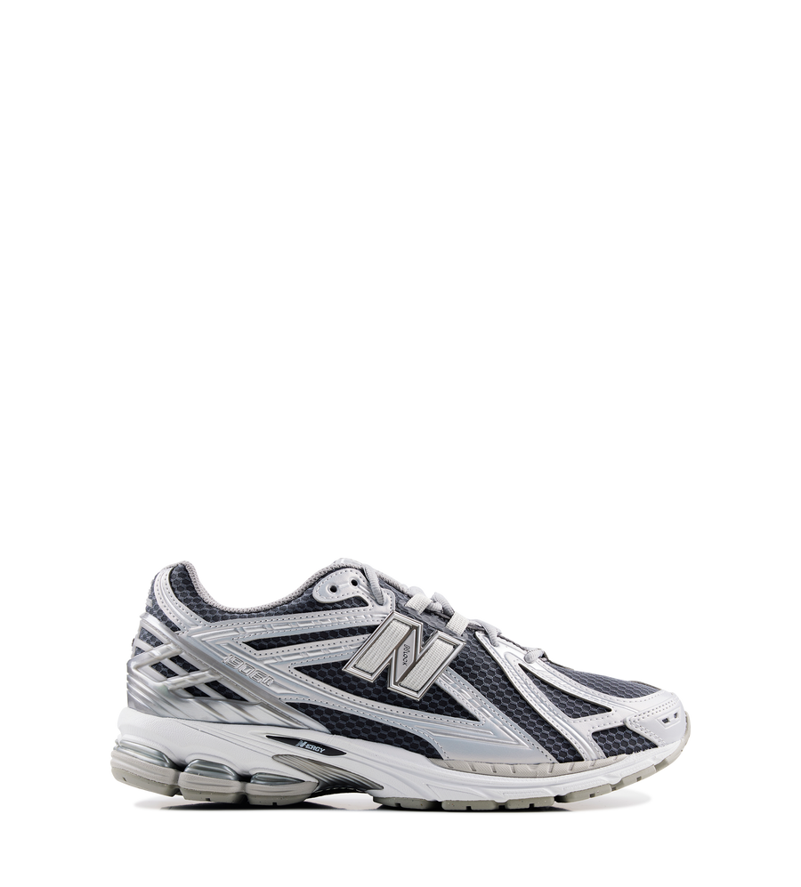 1906R Sneakers in White Castlerock