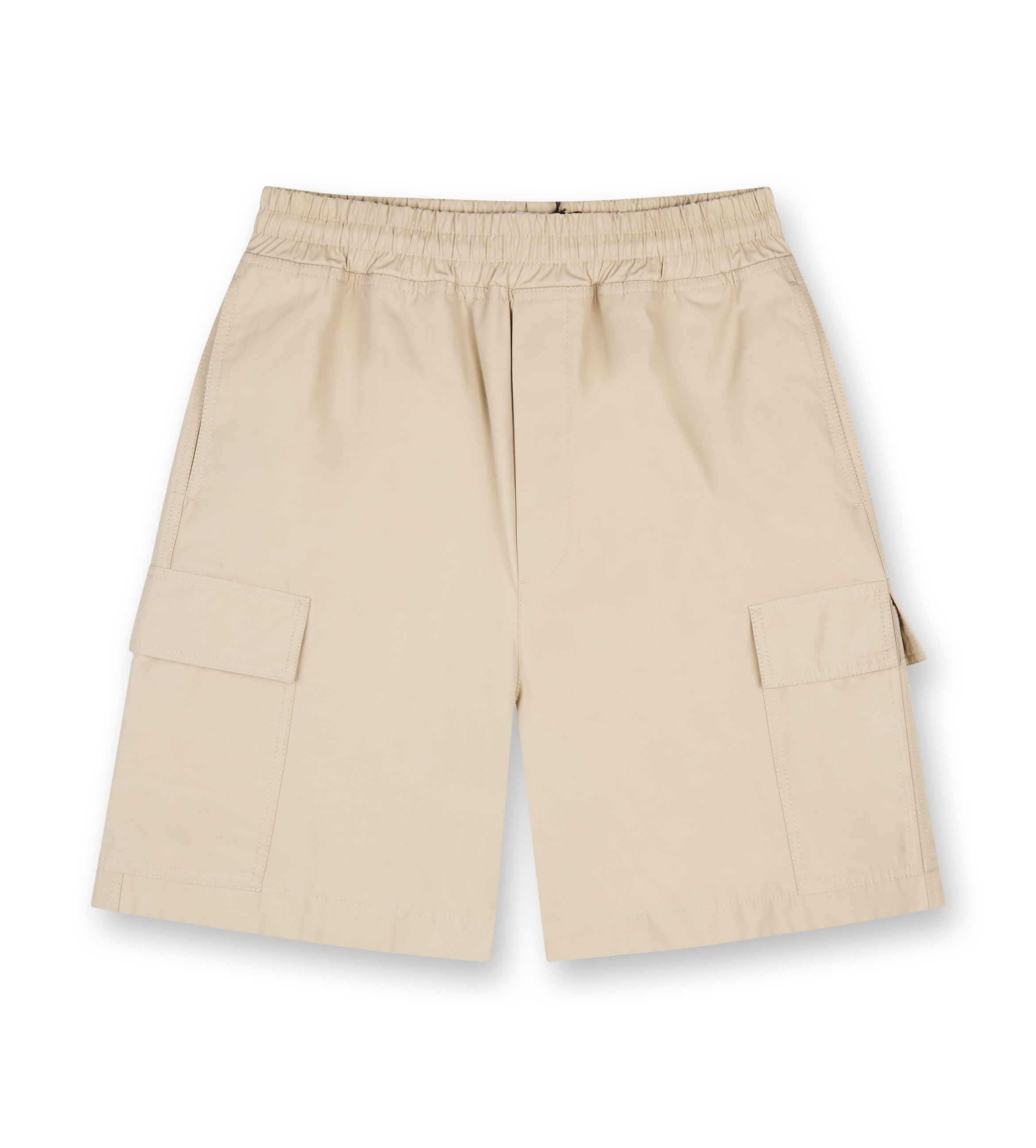 Cargo shorts in matte technical cotton faille.