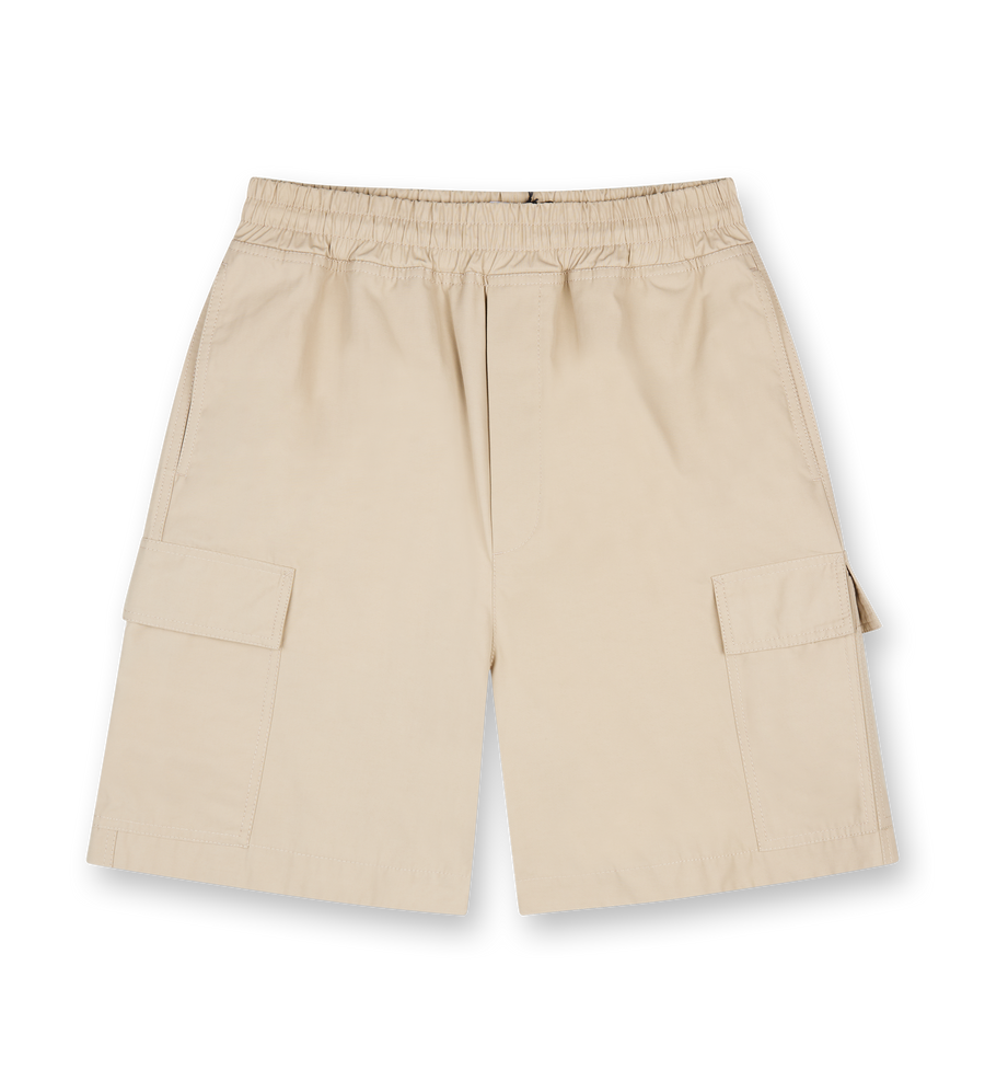 Cargo shorts in matte technical cotton faille.