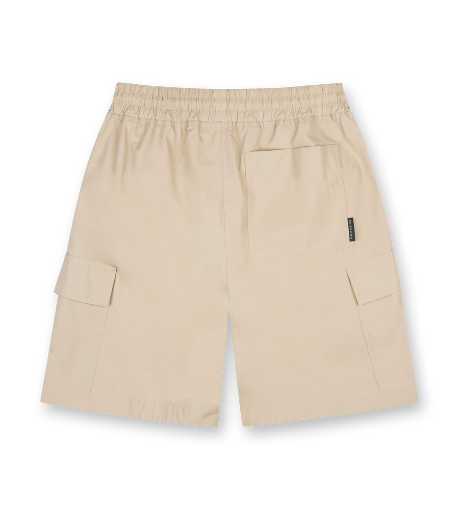 Cargo shorts in matte technical cotton faille.