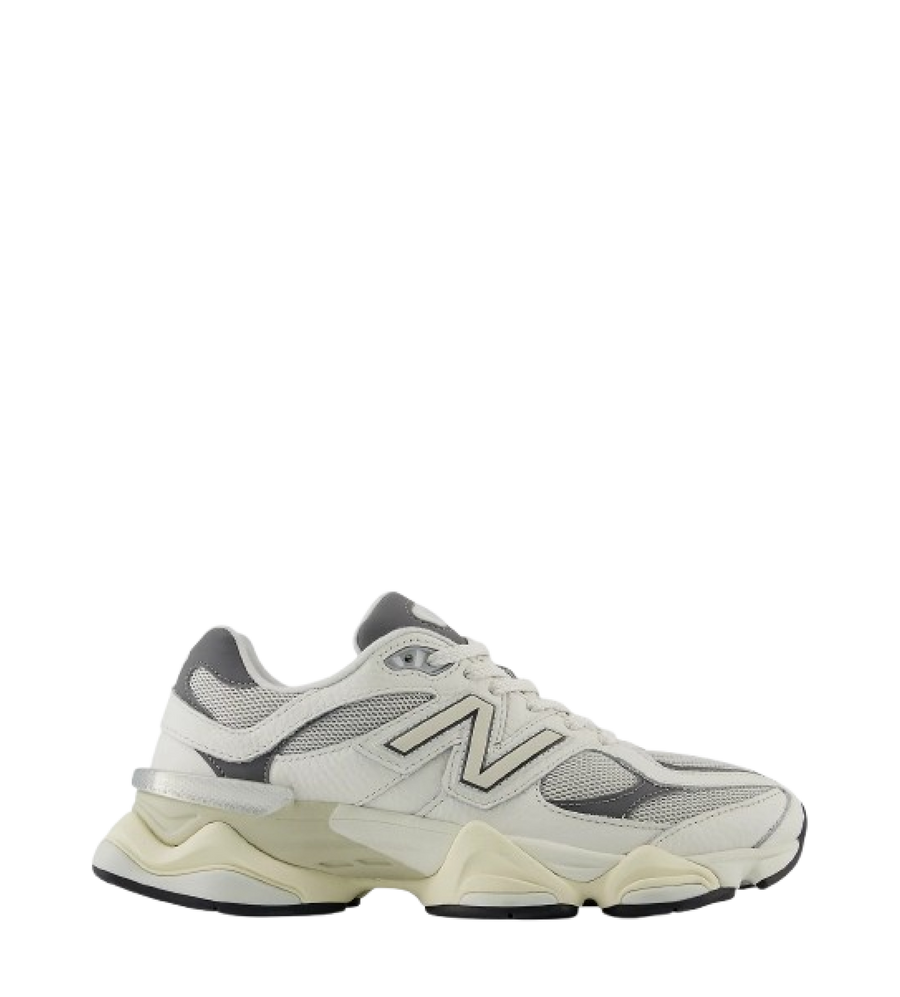 9060 Sneakers in Sea Salt/Castlerock