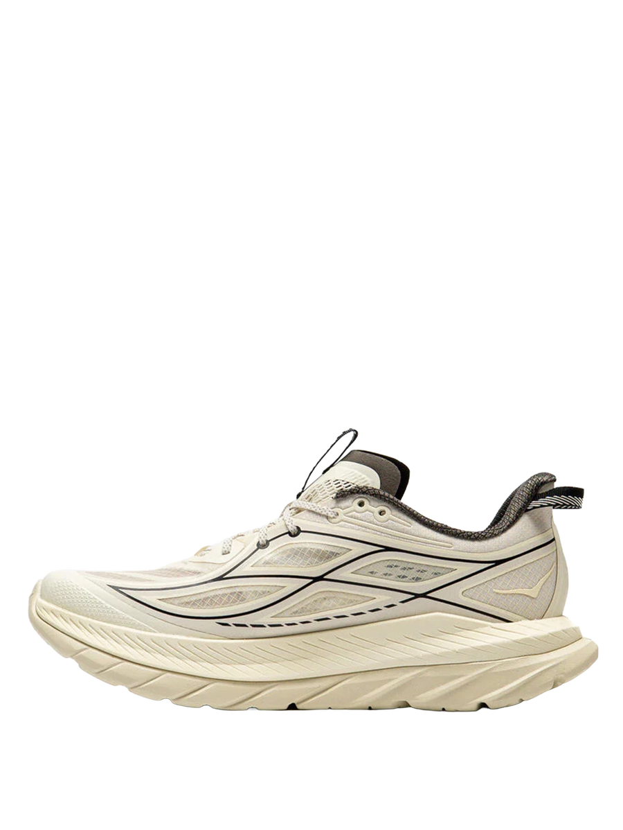 HOKA ONE Mach Remastered in Eggshell / Asphalt Grey