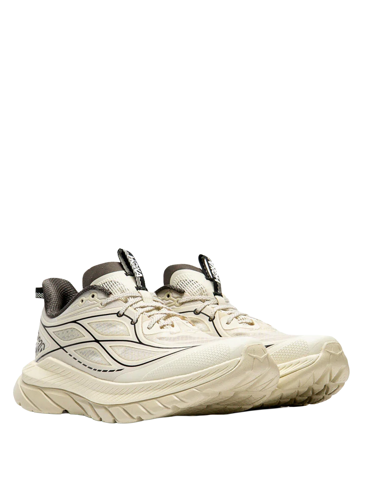 HOKA ONE Mach Remastered in Eggshell / Asphalt Grey
