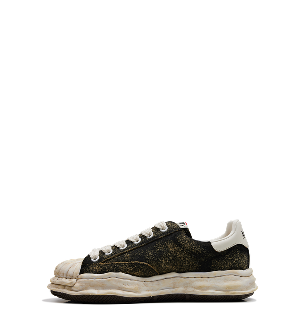 Maison Mihara Yasuhiro Blakey OG Sole Vintage Suede Low-Top Sneaker in Black
