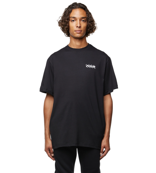 Four shirts shop