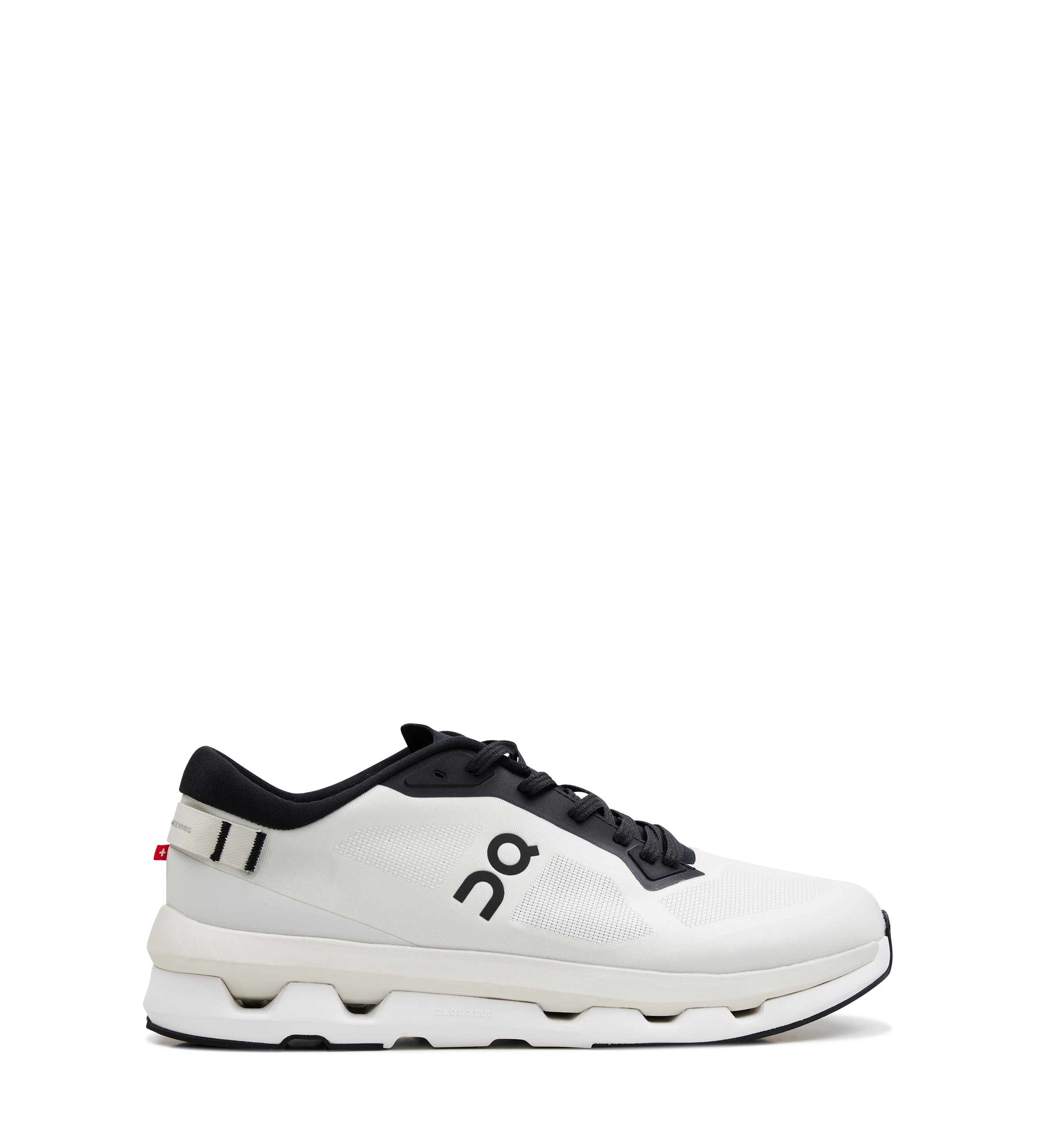 On Running Cloudzone in Ice/Black