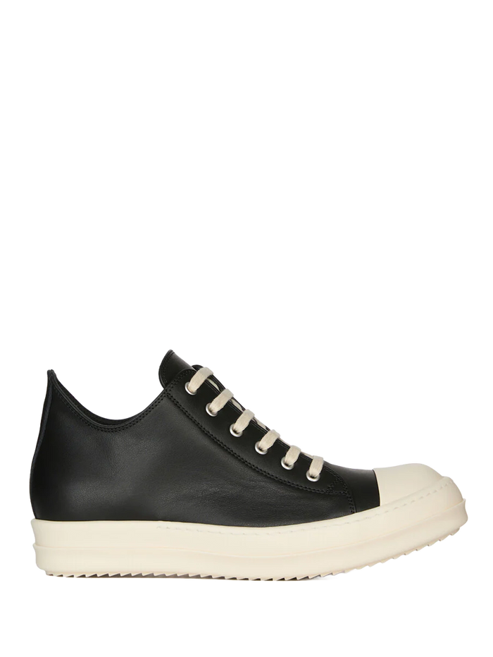 Low Sneakers in Zwart