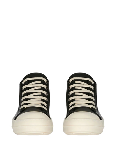 Low Sneakers in Zwart