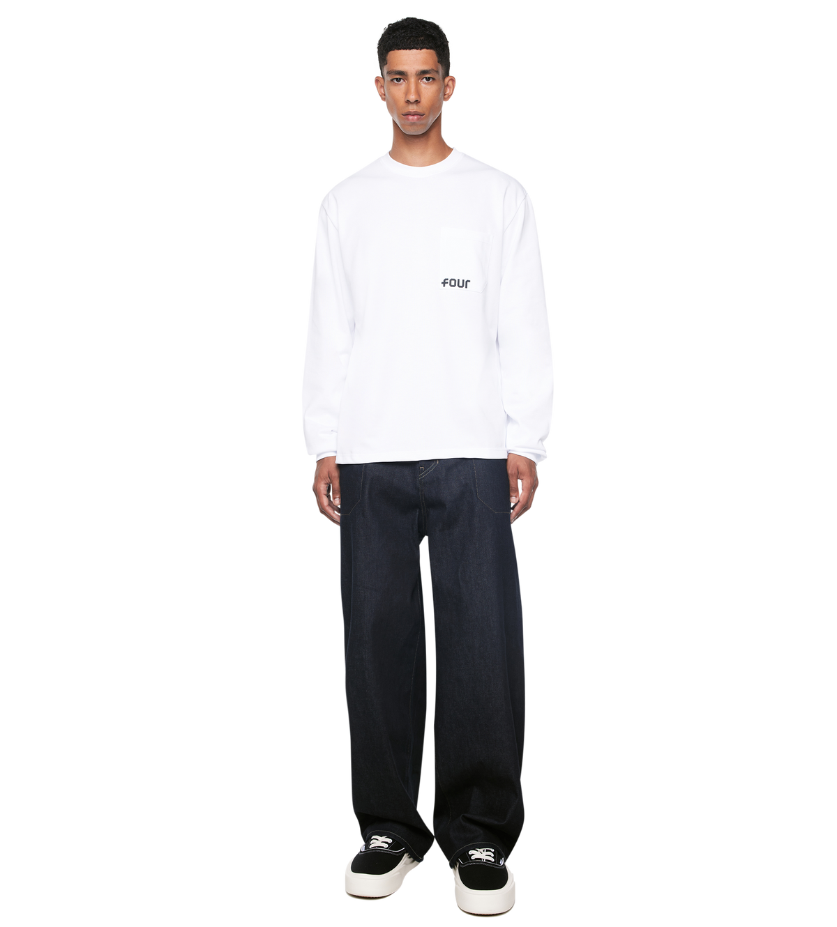 Logo Longsleeve Pocket T-shirt - White