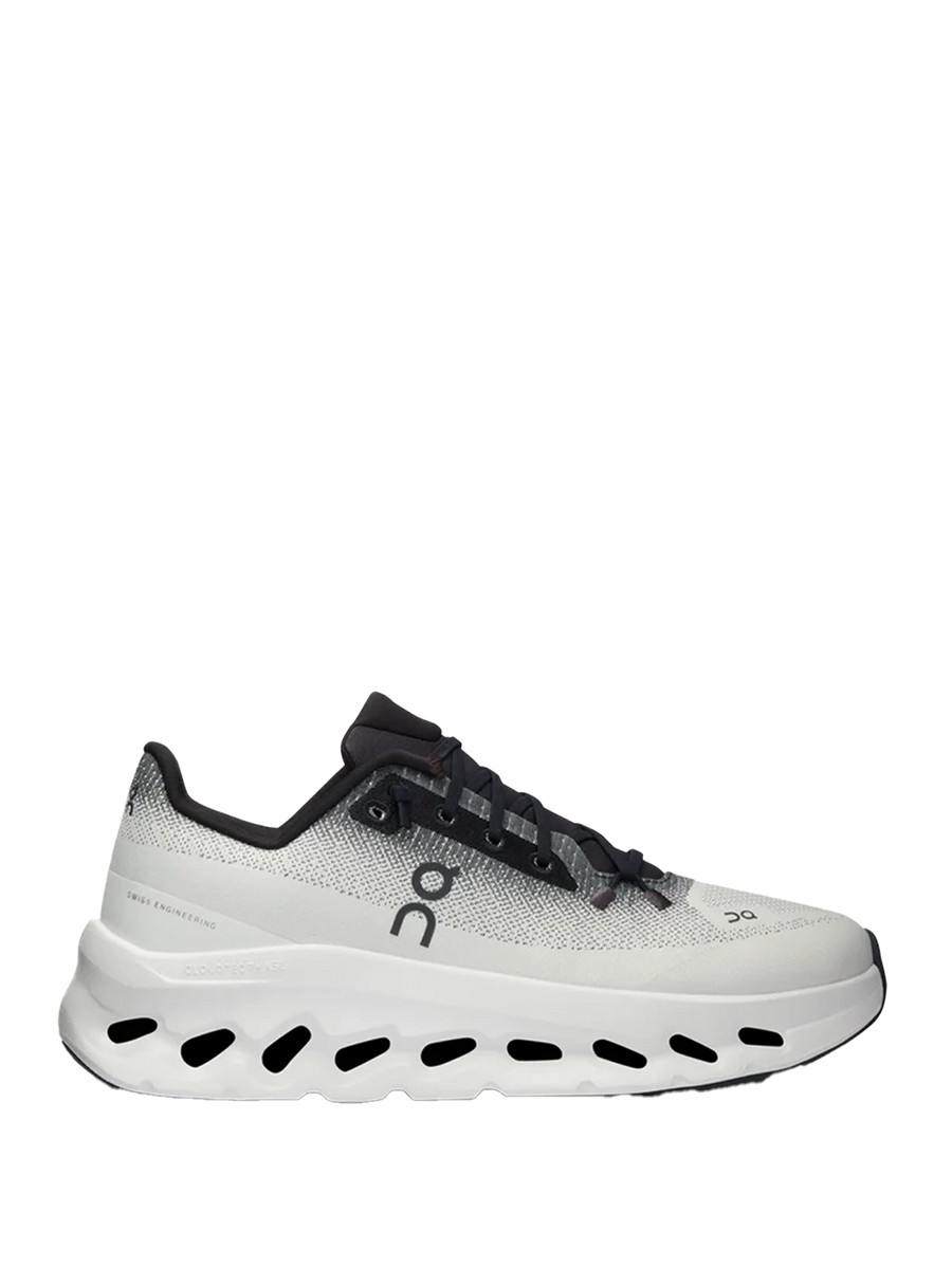 Cloudtilt M Black // Ivory