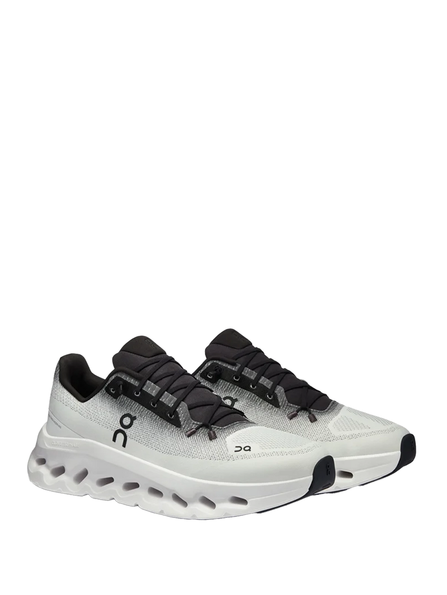 Cloudtilt M Black // Ivory