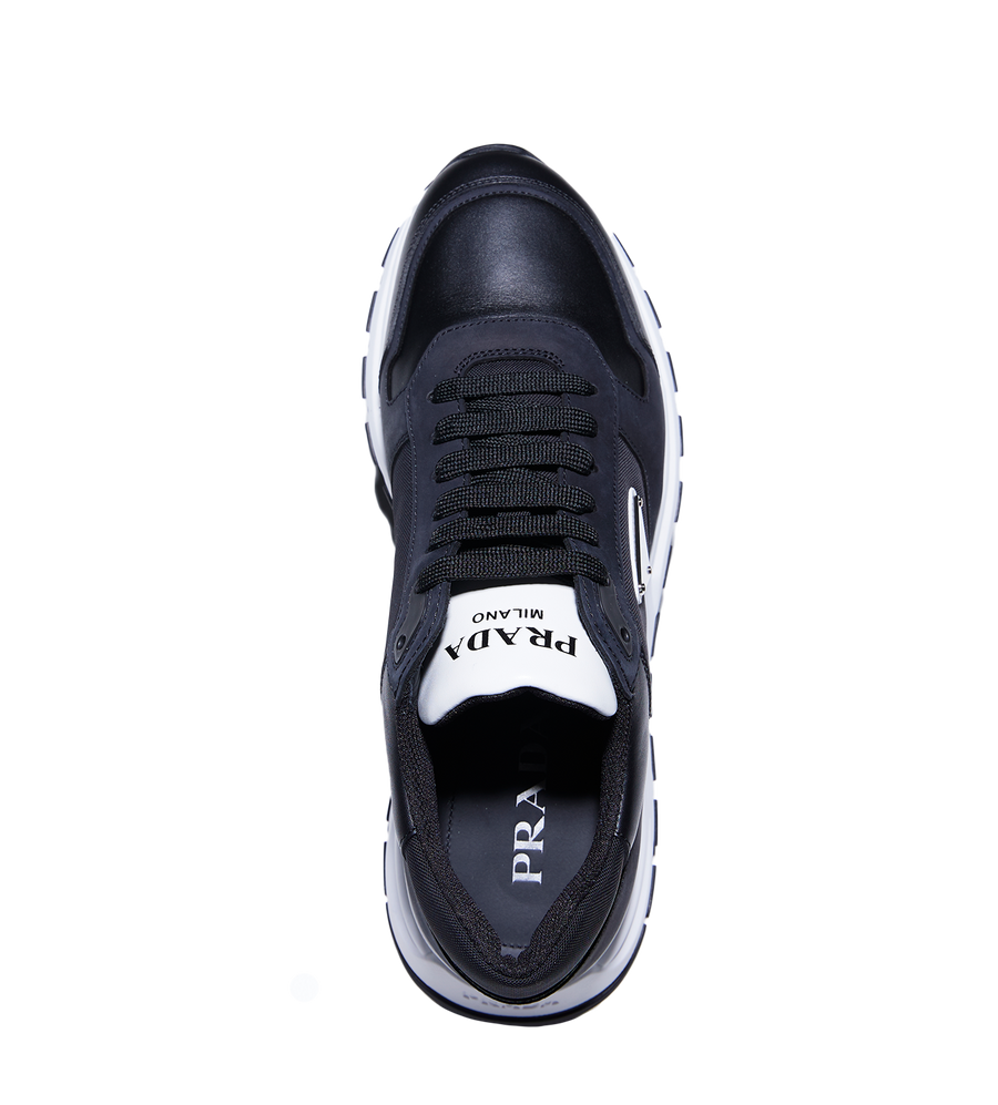 Triangle-logo Sneakers Black
